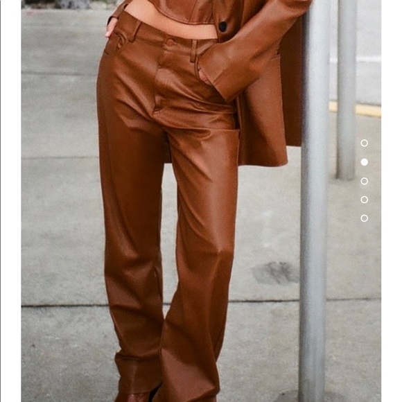 Zara faux leather pants - Picture 2 of 6